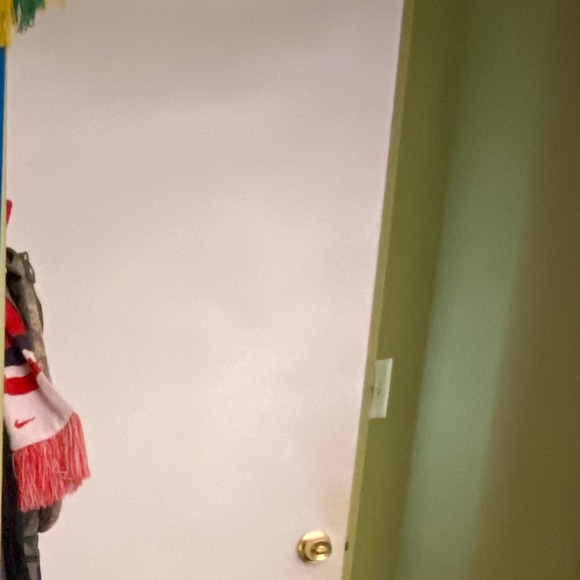 Meet your Posher, Rene - Picture 1 of 1